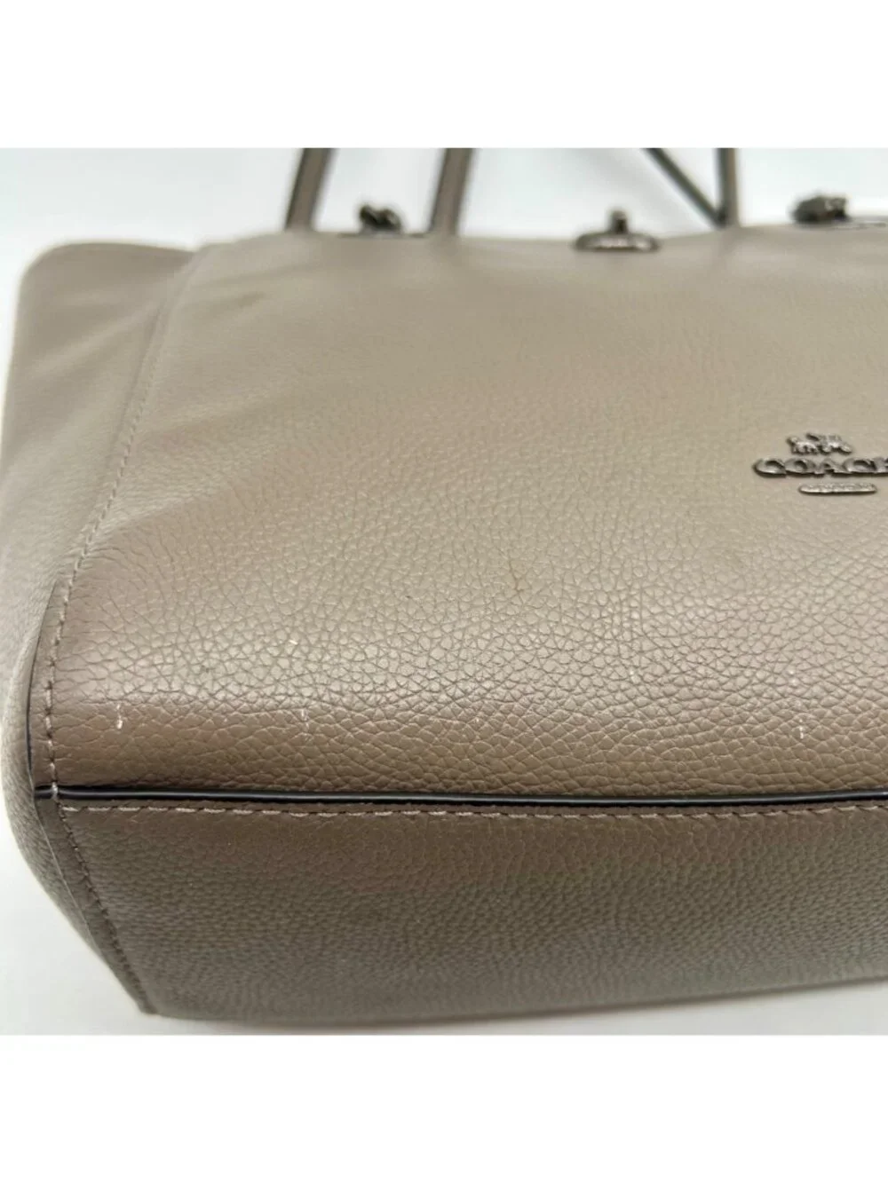 Coach Soft Grey Turn-lock Chain Tote Bag 57107